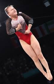 王励勤的妻子是她，曾为奥运会设计亲子装，难怪丈夫能够连连任职